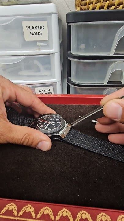 how to replace hublot big bang strap